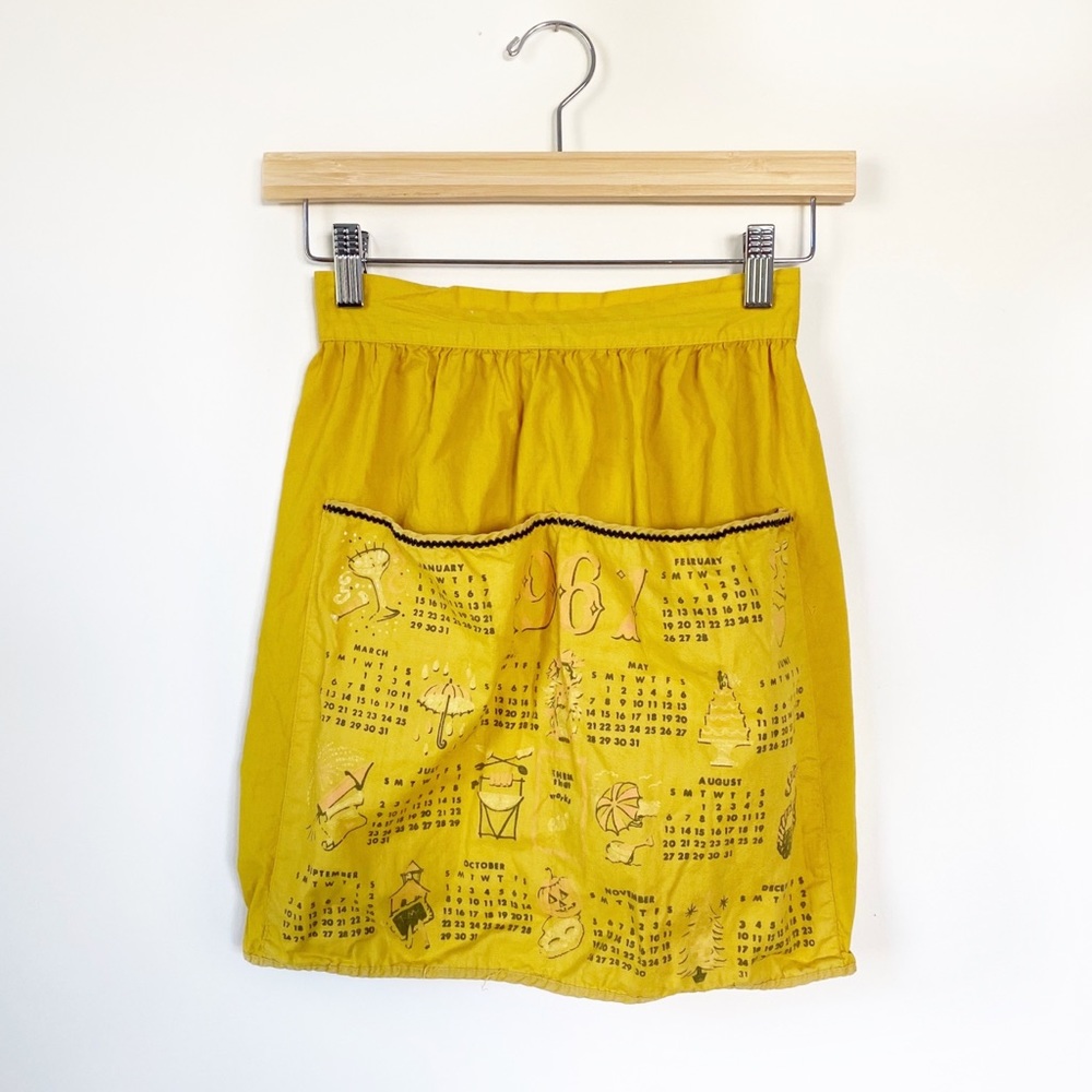 1967 Vintage Mustard Calendar Print Apron Skirt